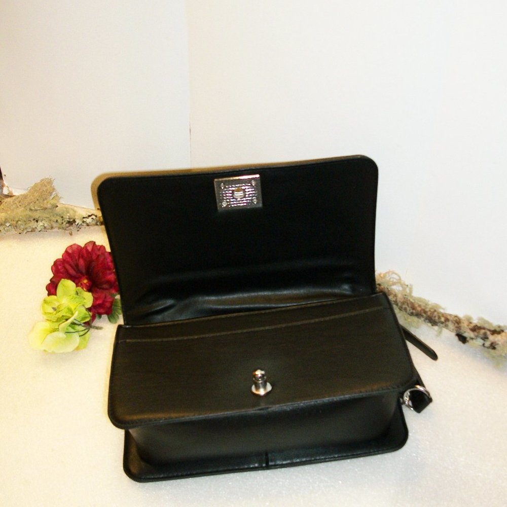 BADGLEY MISCHKA Black Quilted Vegan Leather Crossbody Bag NWT Silver Hardware - Picture 11 of 13